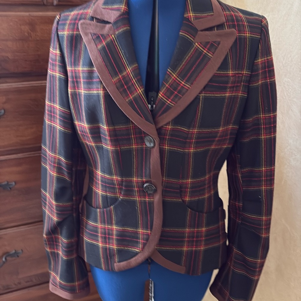 NWOT L.A.M.B. by Gwen Stefani Brown/black/red plaid blazer.